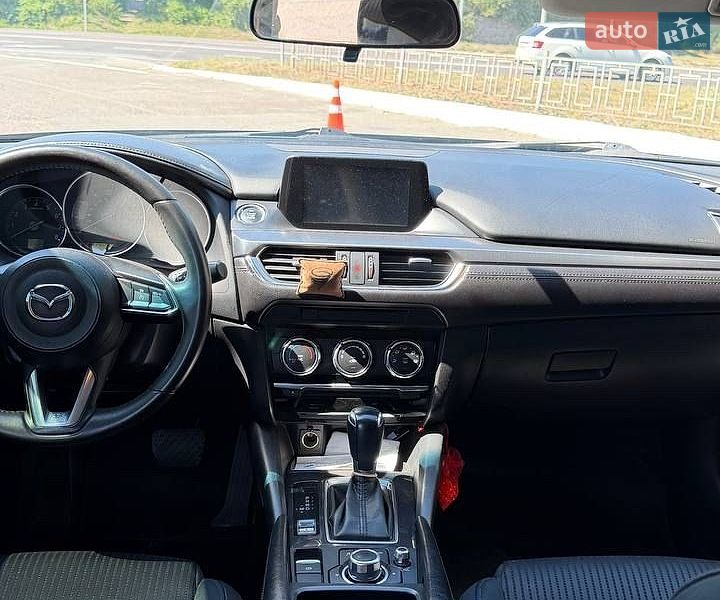 Седан Mazda 6 2017 в Львове