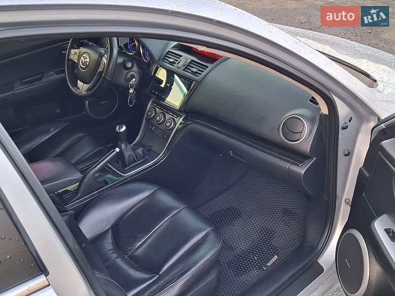 Седан Mazda 6 2008 в Мирополі