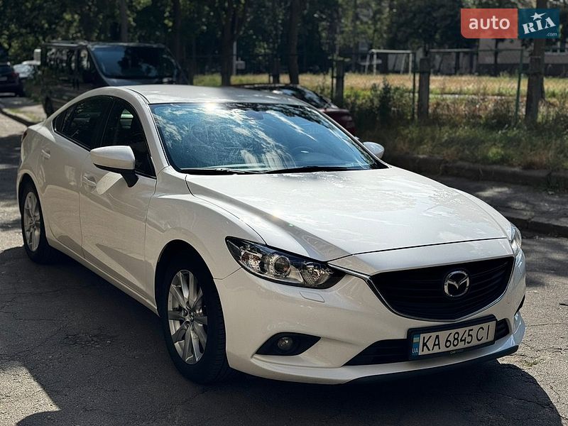 Седан Mazda 6 2015 в Киеве