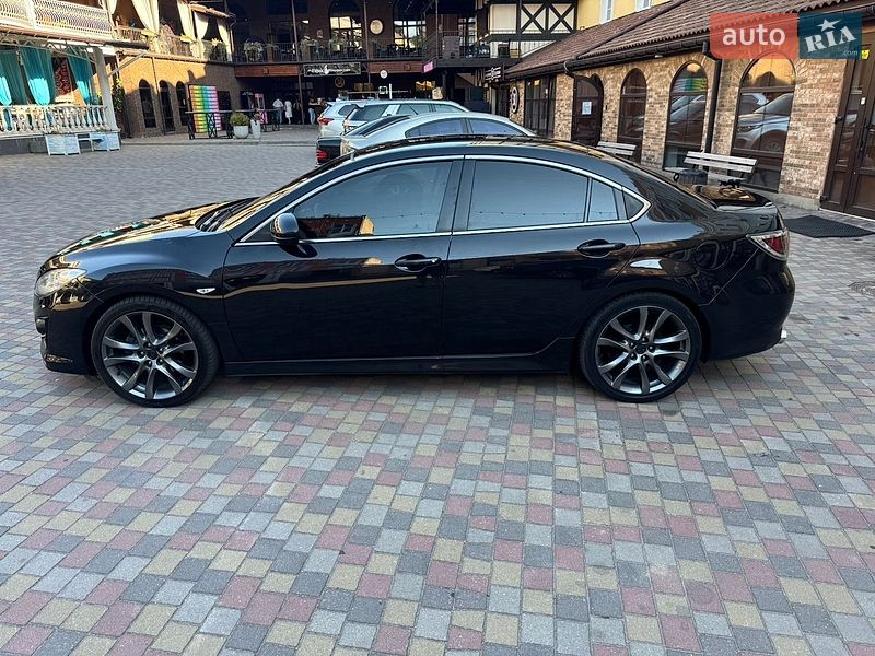 Седан Mazda 6 2010 в Запоріжжі