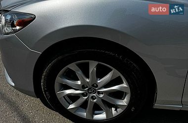 Седан Mazda 6 2016 в Чернівцях