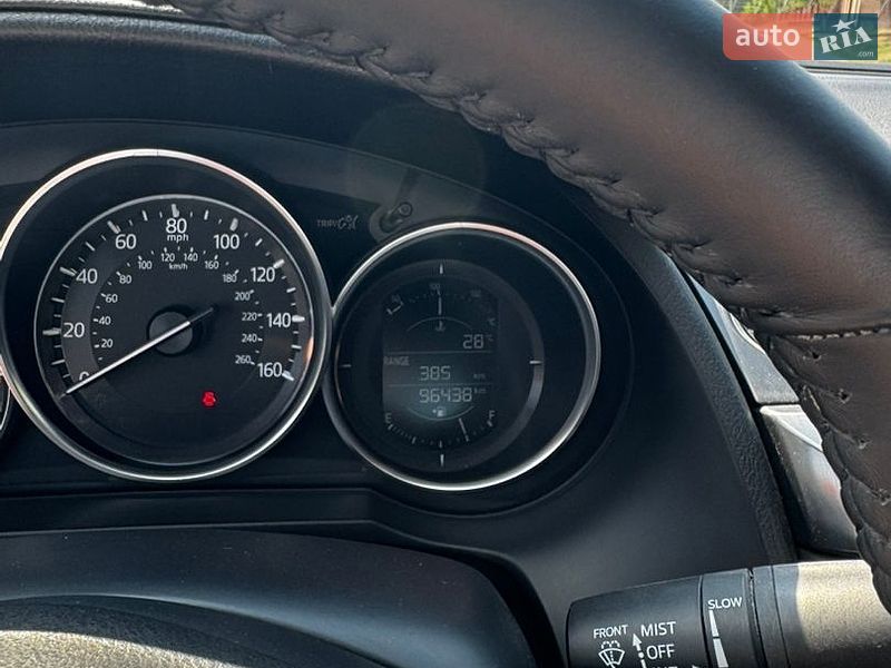 Седан Mazda 6 2016 в Чернівцях