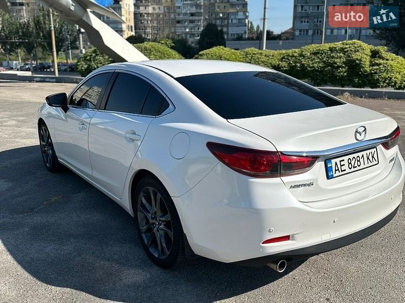 Седан Mazda 6 2014 в Днепре