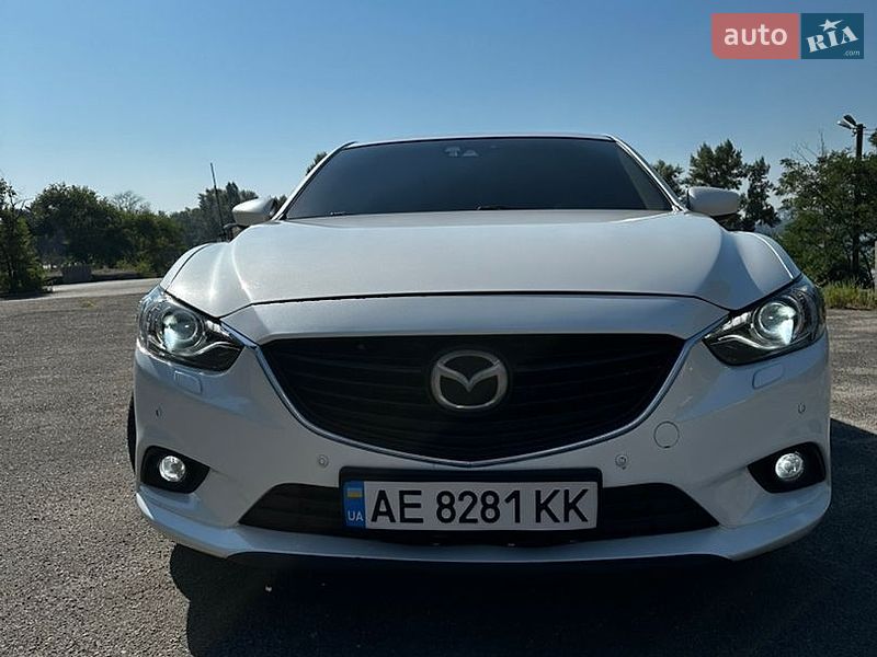 Седан Mazda 6 2014 в Днепре