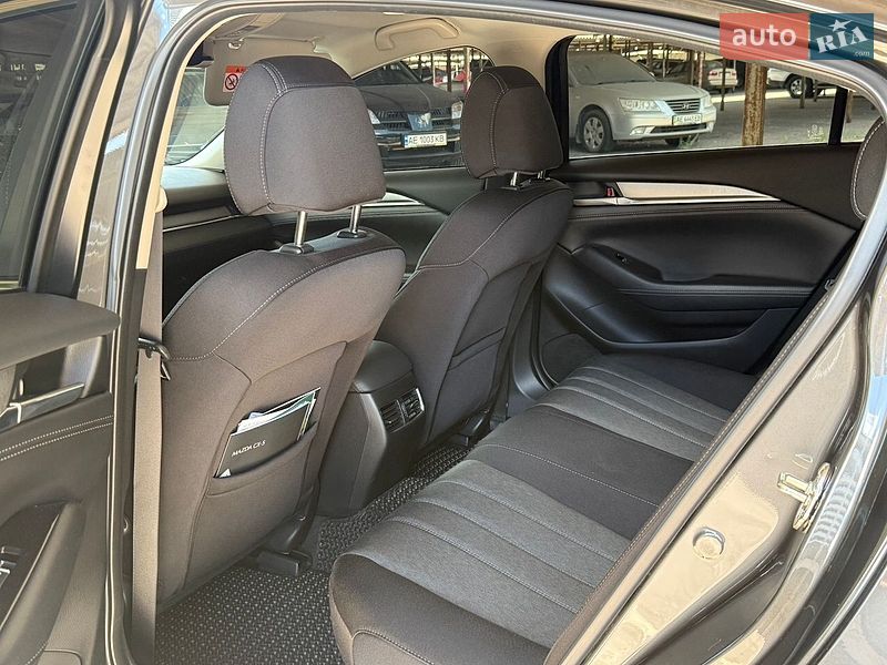 Седан Mazda 6 2022 в Днепре