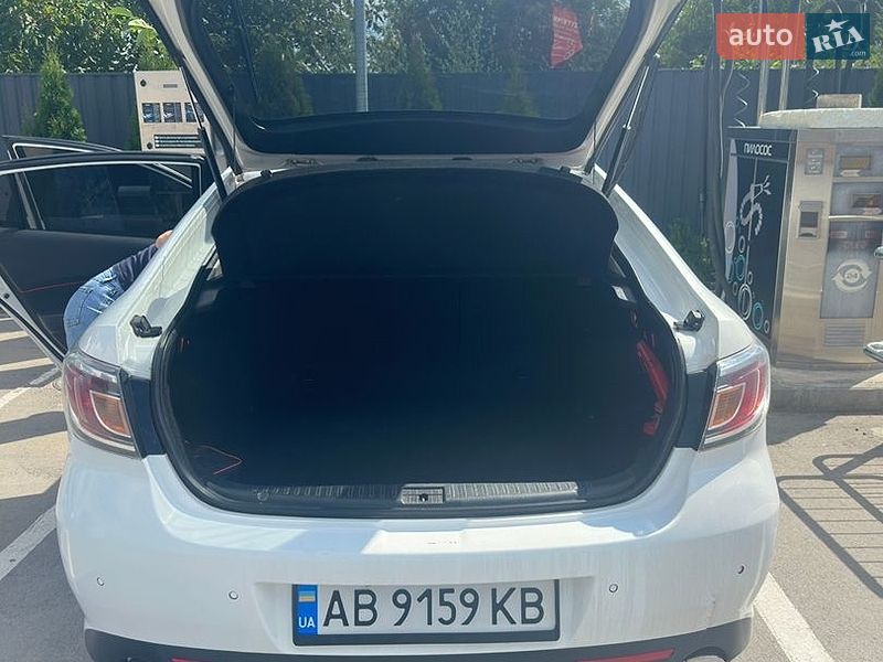 Лифтбек Mazda 6 2011 в Немирове