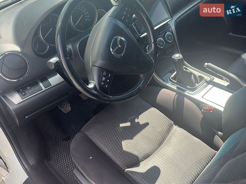 Лифтбек Mazda 6 2011 в Немирове
