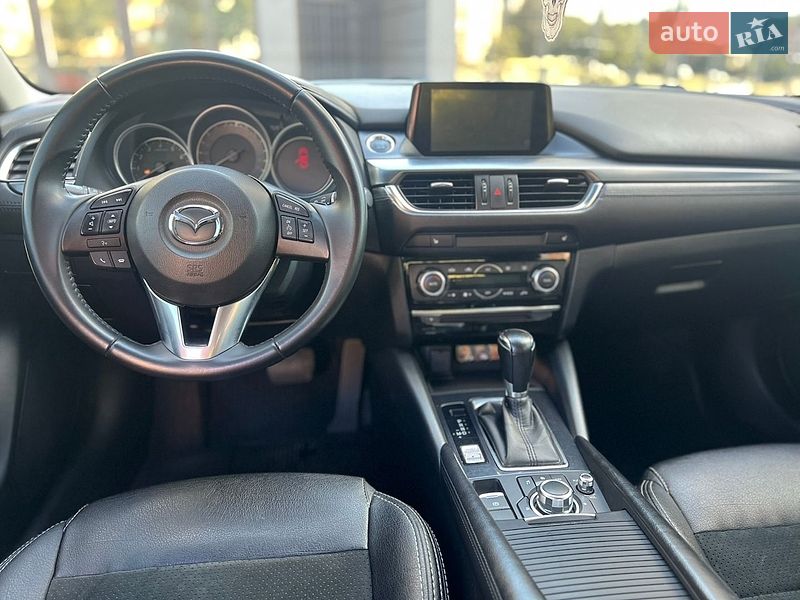 Седан Mazda 6 2015 в Дніпрі