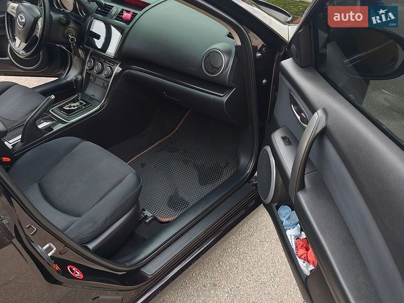 Седан Mazda 6 2009 в Запоріжжі