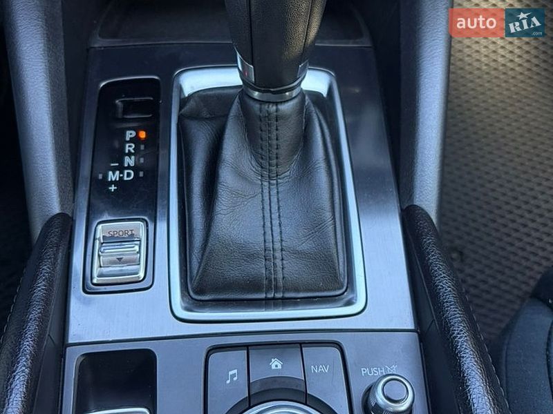 Седан Mazda 6 2016 в Днепре