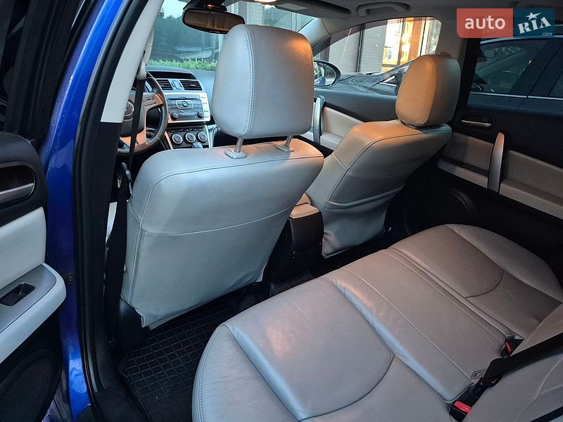 Лифтбек Mazda 6 2008 в Киеве