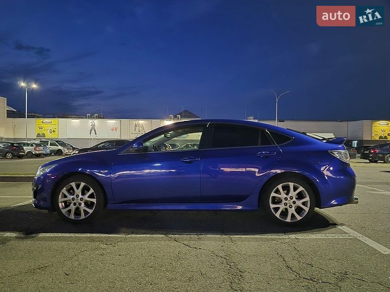 Лифтбек Mazda 6 2008 в Киеве