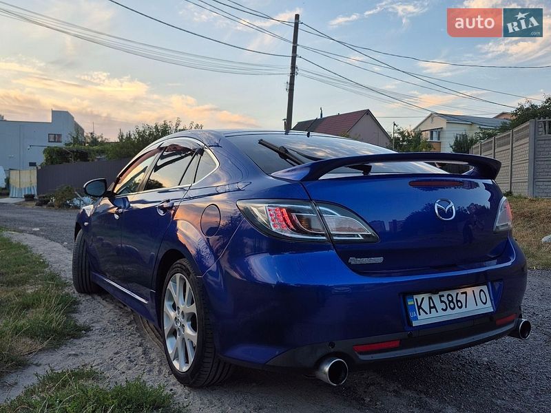 Лифтбек Mazda 6 2008 в Киеве