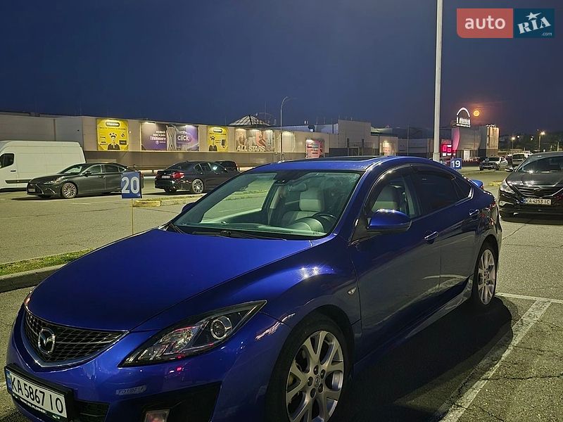 Лифтбек Mazda 6 2008 в Киеве