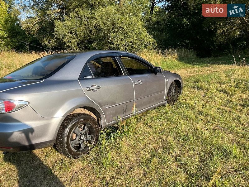 Седан Mazda 6 2004 в Остроге