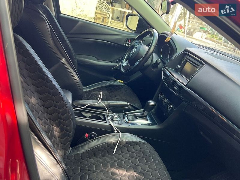 Седан Mazda 6 2014 в Запоріжжі