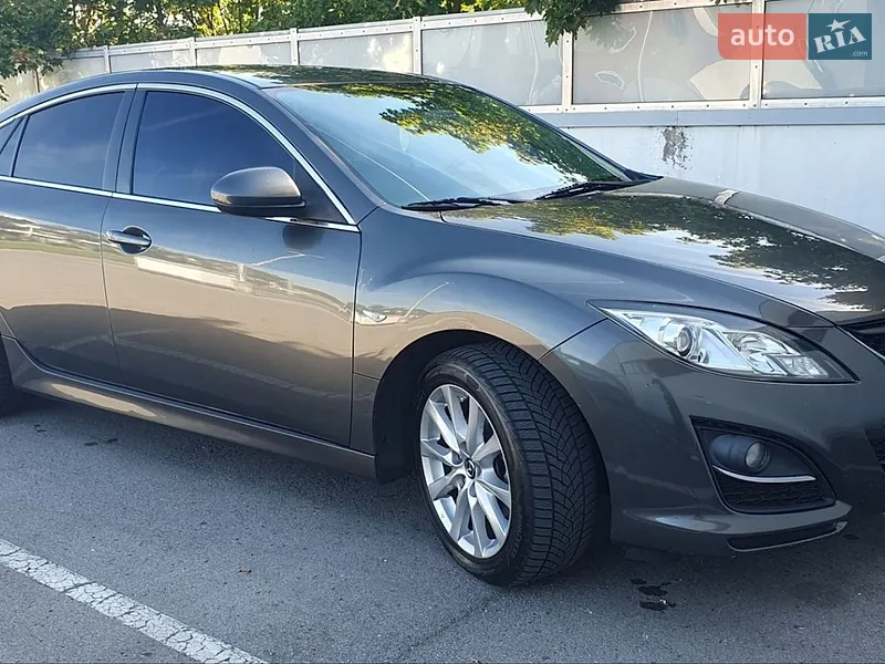 Mazda 6
