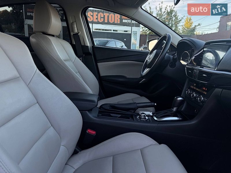 Седан Mazda 6 2014 в Харькове