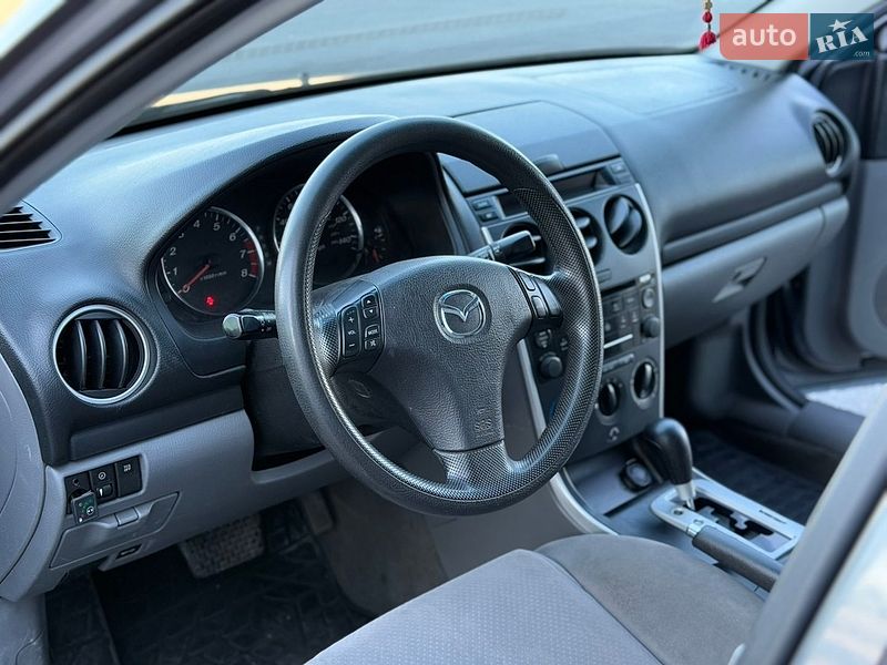 Седан Mazda 6 2005 в Днепре
