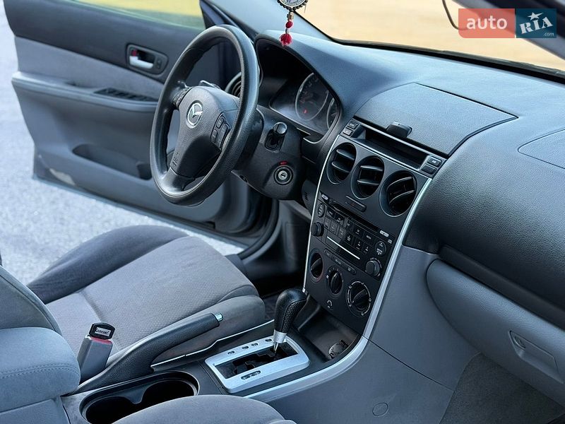 Седан Mazda 6 2005 в Днепре
