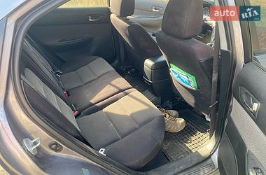 Лифтбек Mazda 6 2004 в Боровой