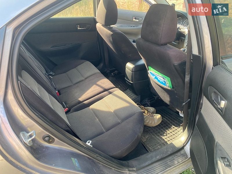 Лифтбек Mazda 6 2004 в Боровой