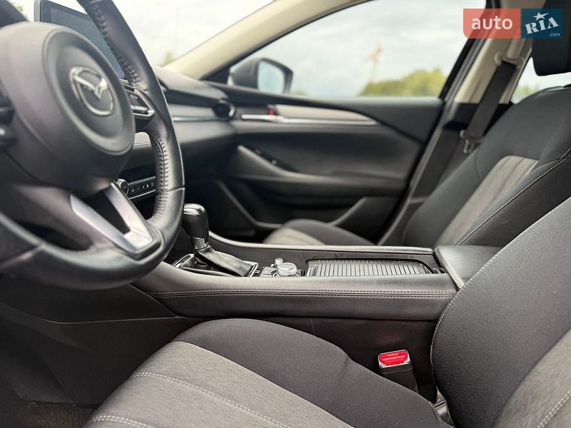 Седан Mazda 6 2018 в Львові