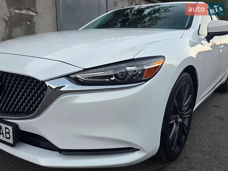 Mazda 6