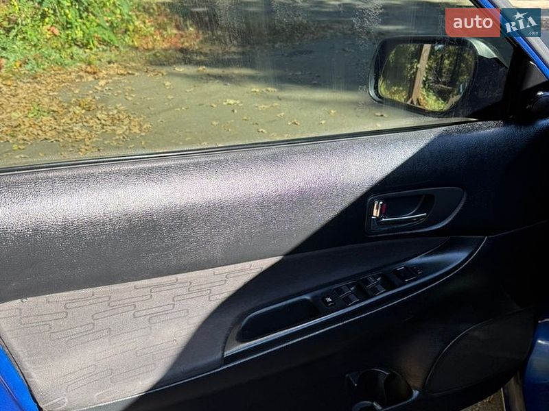 Седан Mazda 6 2004 в Умані