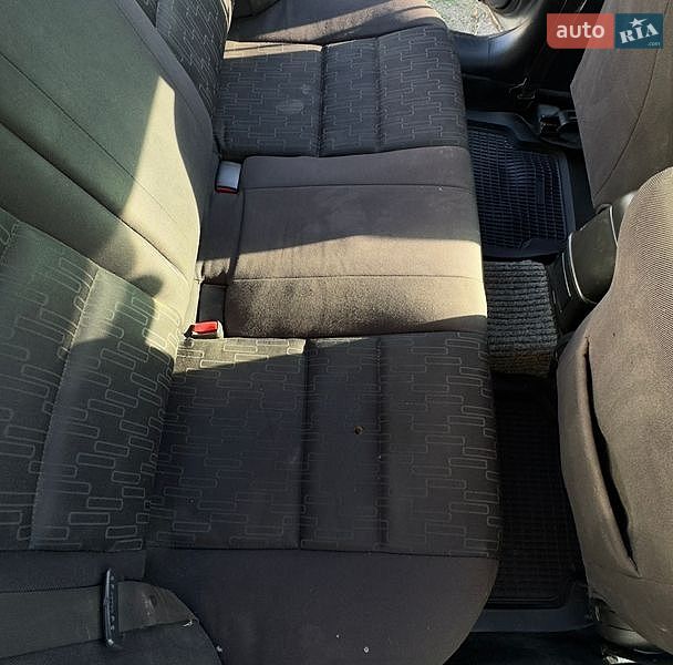 Седан Mazda 6 2003 в Коростені