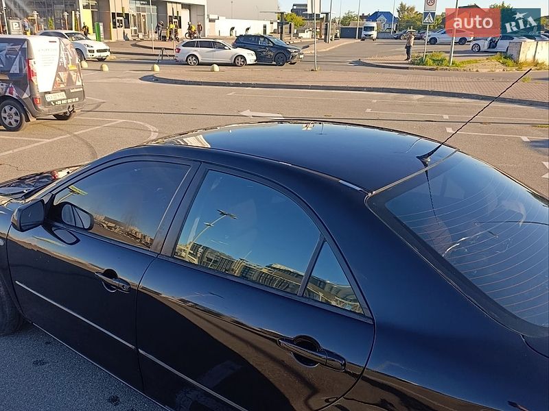 Седан Mazda 6 2003 в Киеве