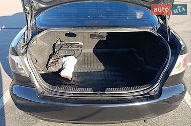 Седан Mazda 6 2003 в Киеве