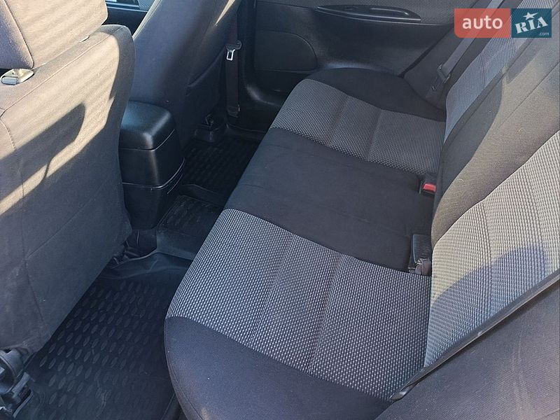 Седан Mazda 6 2003 в Киеве
