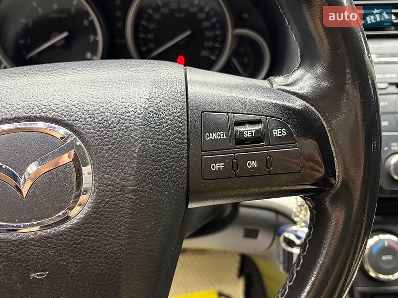 Седан Mazda 6 2010 в Черновцах