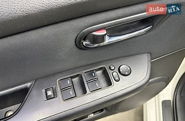 Седан Mazda 6 2010 в Черновцах