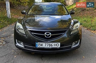 Седан Mazda 6 2012 в Остроге