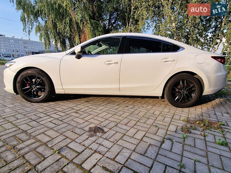 Седан Mazda 6 2013 в Днепре