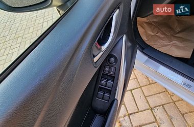 Седан Mazda 6 2013 в Днепре