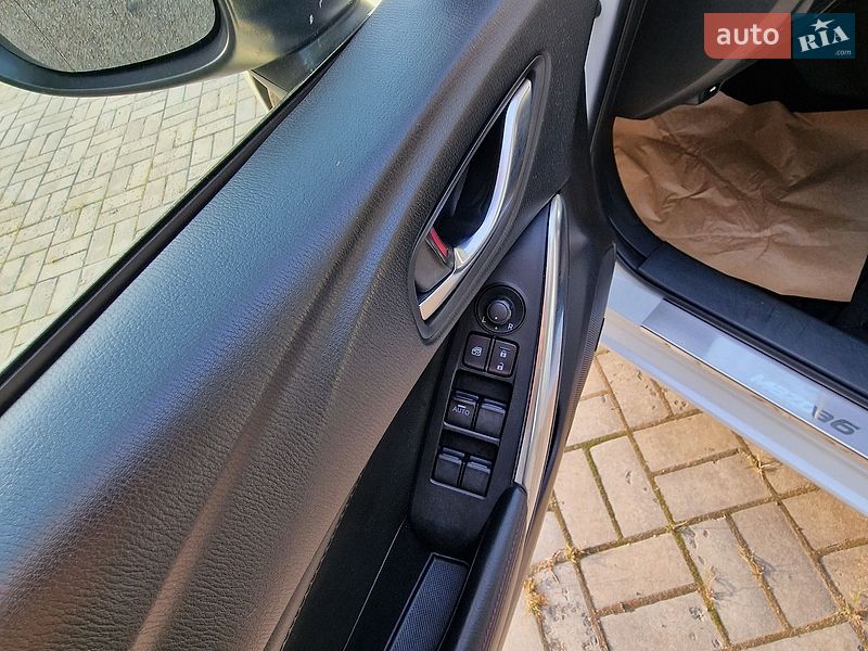 Седан Mazda 6 2013 в Днепре