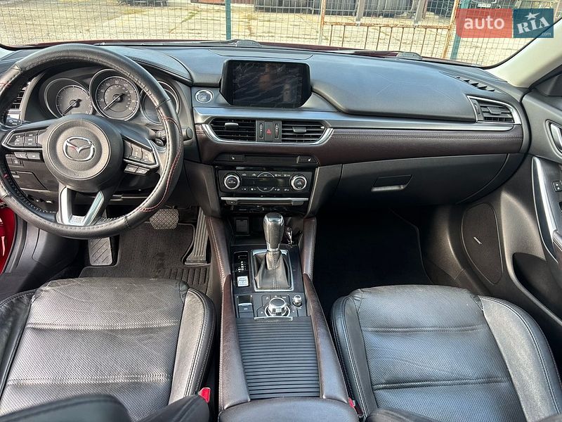 Седан Mazda 6 2016 в Киеве