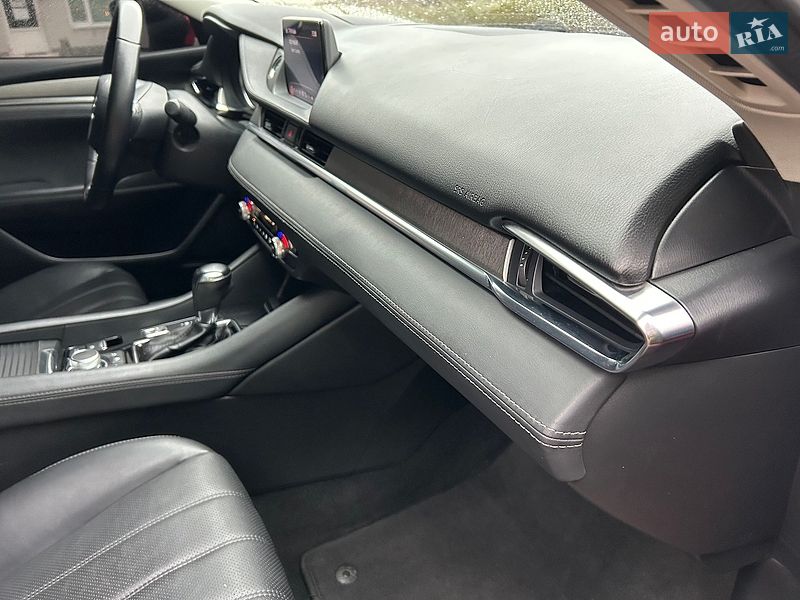 Седан Mazda 6 2018 в Днепре