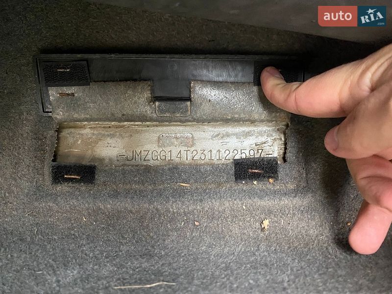 Лифтбек Mazda 6 2002 в Луцке