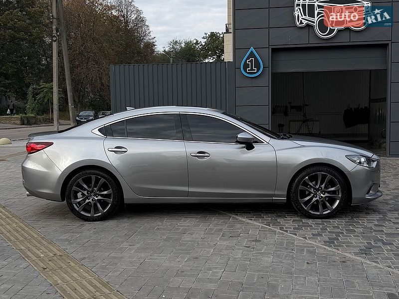Седан Mazda 6 2013 в Днепре