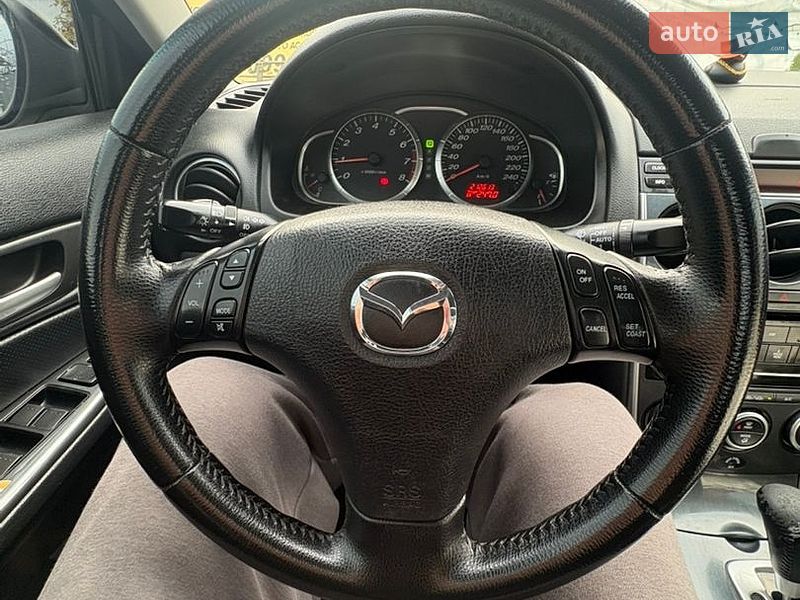 Седан Mazda 6 2006 в Запорожье