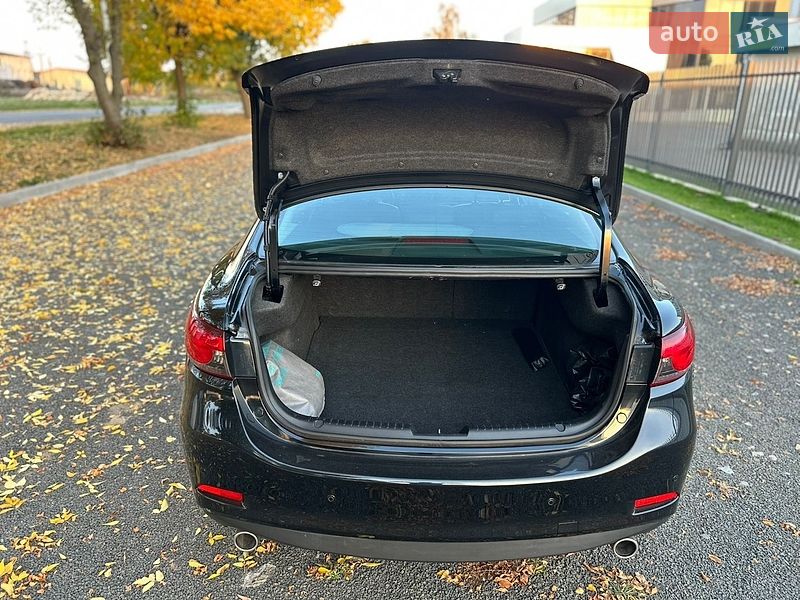 Седан Mazda 6 2014 в Луцьку