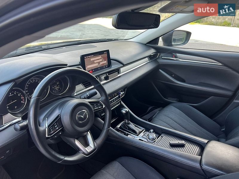 Седан Mazda 6 2018 в Мукачево