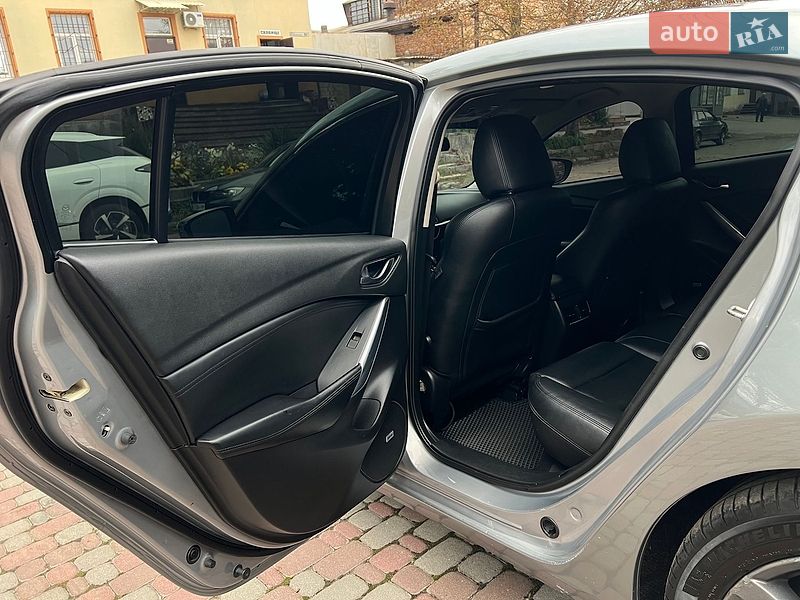 Седан Mazda 6 2013 в Дніпрі
