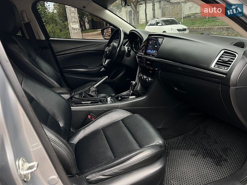 Седан Mazda 6 2013 в Дніпрі