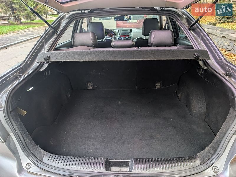 Седан Mazda 6 2006 в Здолбунове
