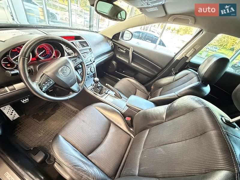 Седан Mazda 6 2012 в Запоріжжі